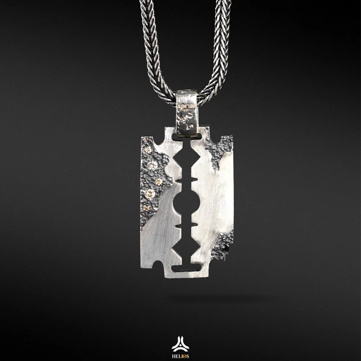 Classic Razor - Image 9